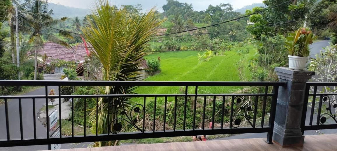Giri Swari Homestay Sidemen  Εξωτερικό φωτογραφία